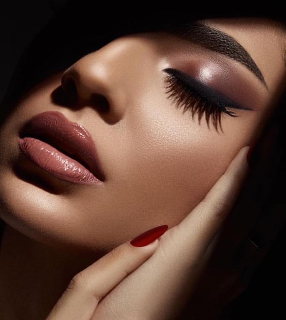 Buze mai pline si conturate